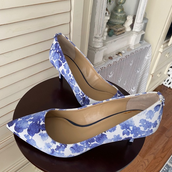 MICHAEL Michael Kors Flex Kitten Heel Pump NWOT - Picture 8 of 10